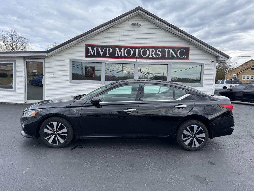 2022 Nissan Altima SL's photo