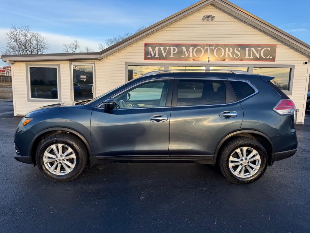 2014 Nissan Rogue SV's photo